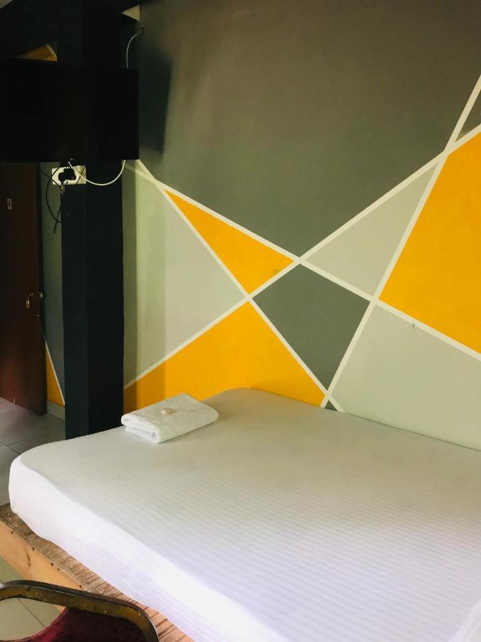 Alina Budget Hotel كادويلا المظهر الخارجي الصورة