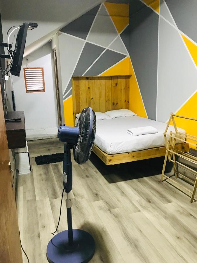 Alina Budget Hotel كادويلا المظهر الخارجي الصورة