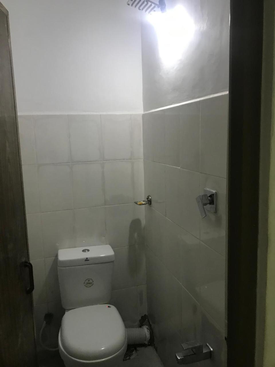 Alina Budget Hotel كادويلا المظهر الخارجي الصورة