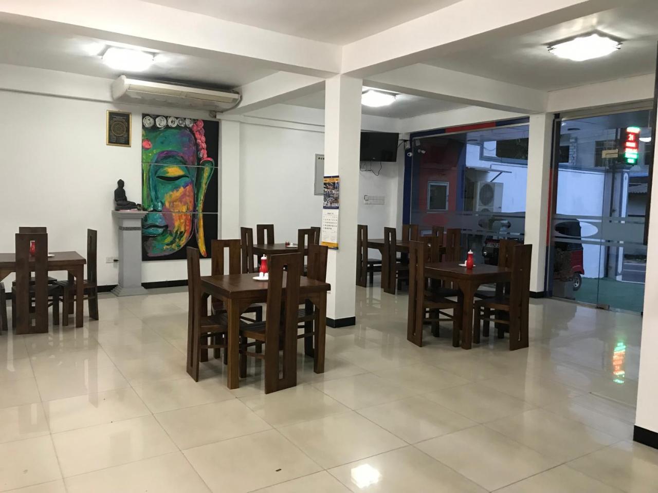 Alina Budget Hotel كادويلا المظهر الخارجي الصورة